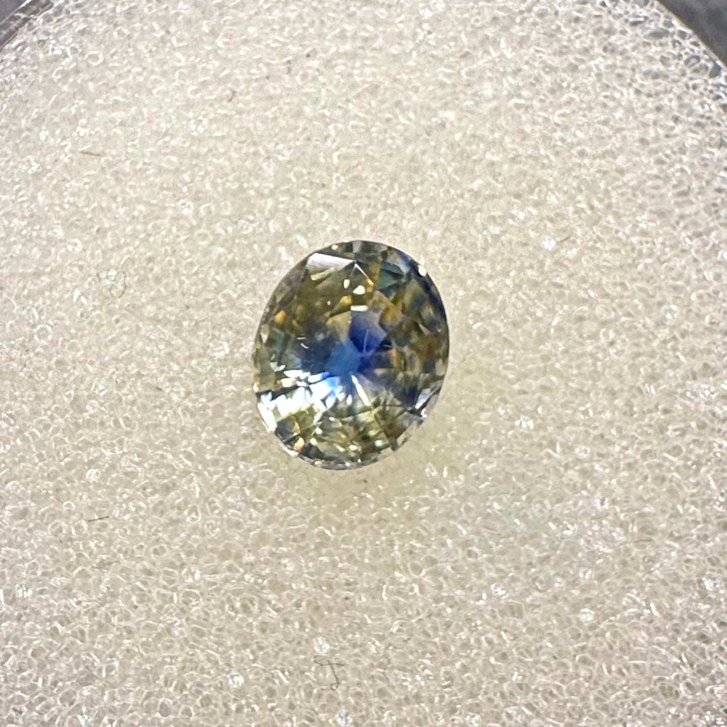 Oval Parti-Color Sapphire 1.54ct