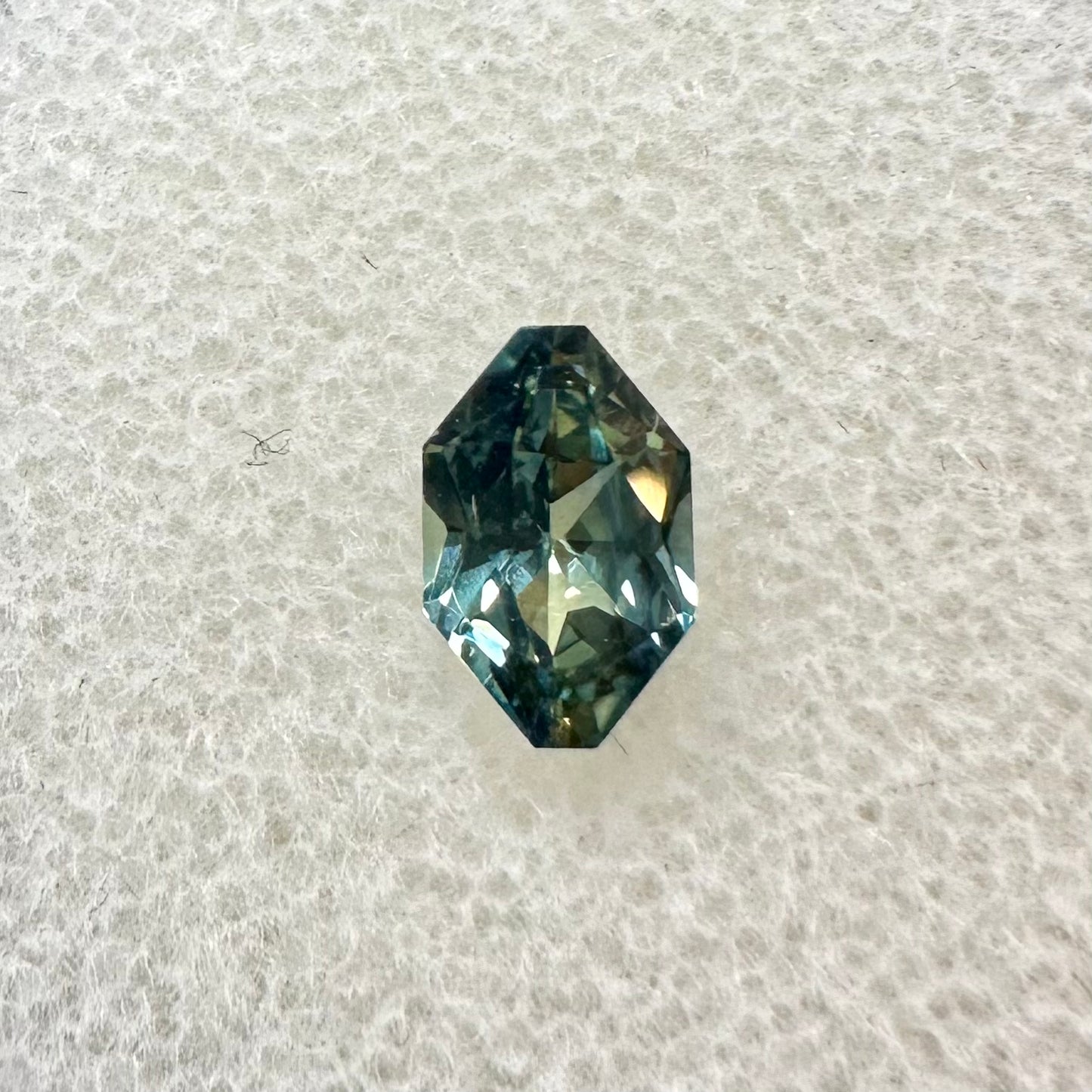 Duchess cut Parti-Color Sapphire 1.43ct
