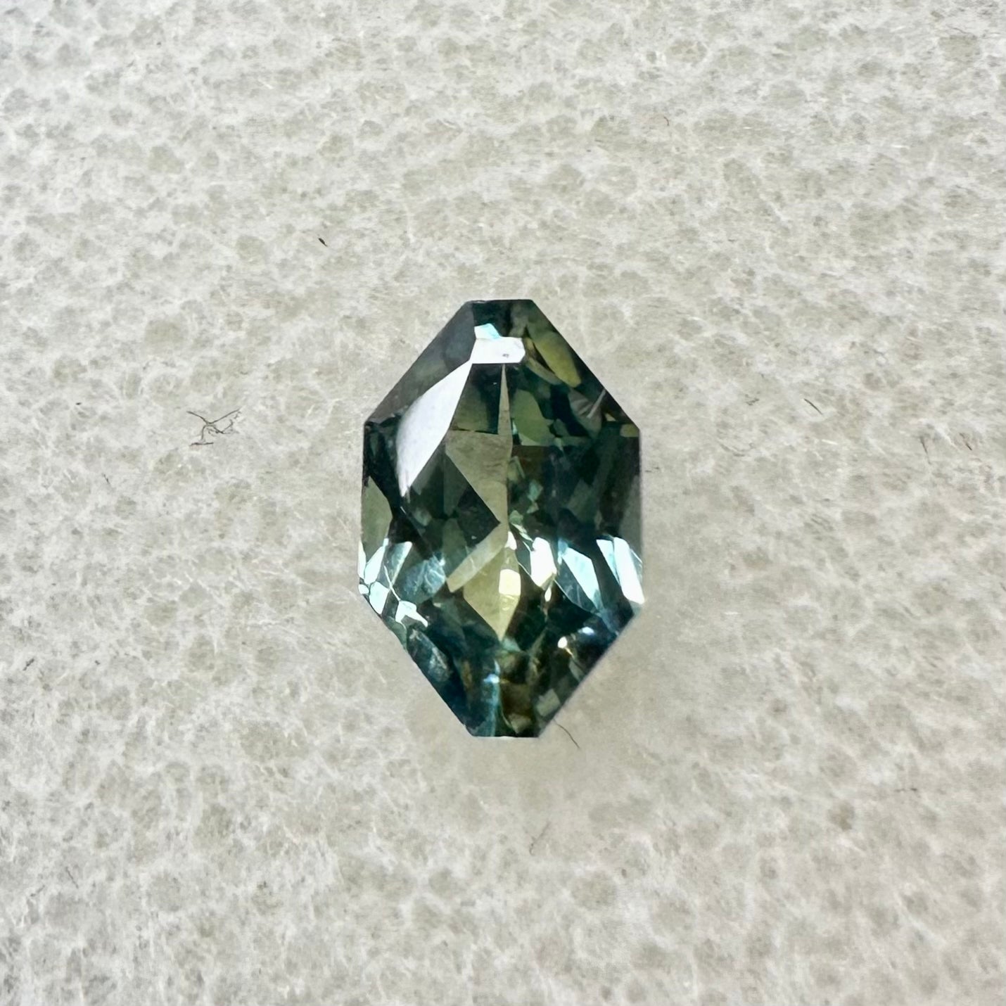 Duchess cut Parti-Color Sapphire 1.43ct