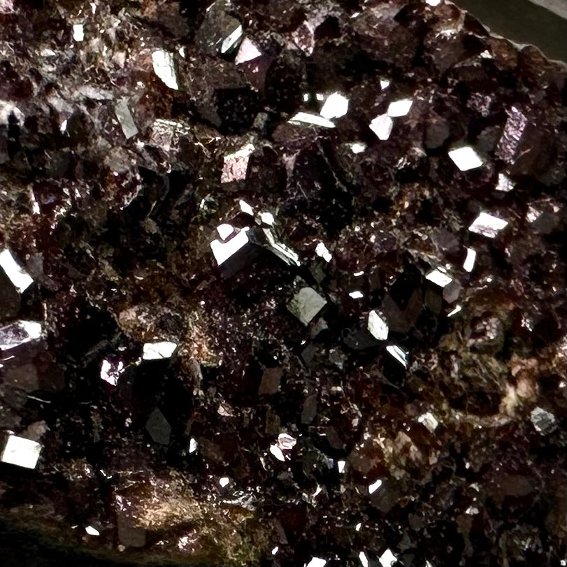 Melanite Garnet Drusy Gemstone