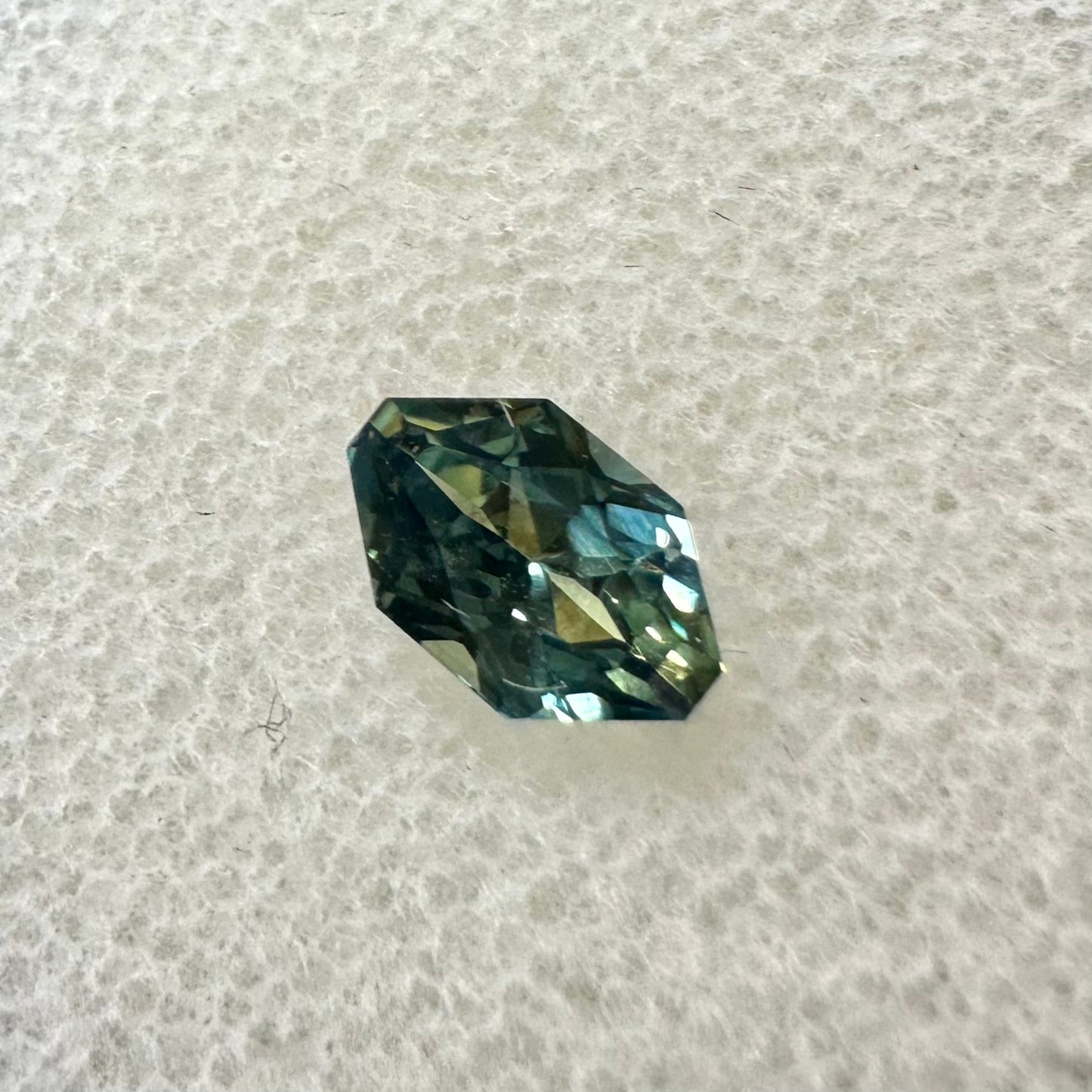 Duchess cut Parti-Color Sapphire 1.43ct