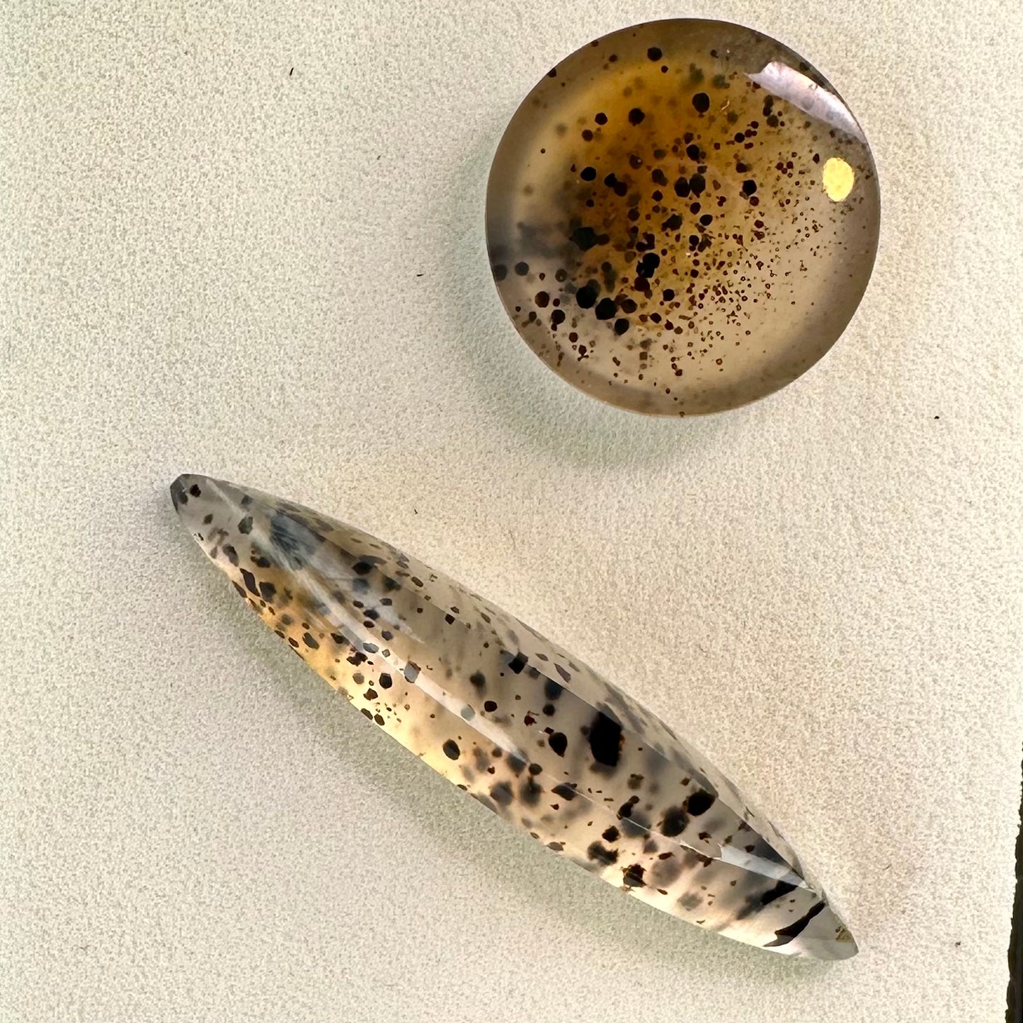 Agate with Hematite set, round and long navette shaped gems
